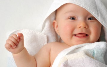 دليلك للعناية بنظافة المولود الجديد